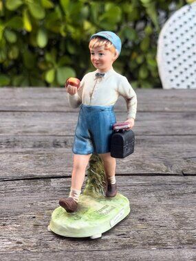 Norman Rockwell 1979 Figurine "Teachers Pet" by Dave Grossman Designs Japan BOX